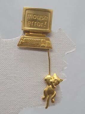 Vtg Signed JJ Brooch Mouse Error Gold-Tone Computer & Cat Dangling Pin Quirky 19